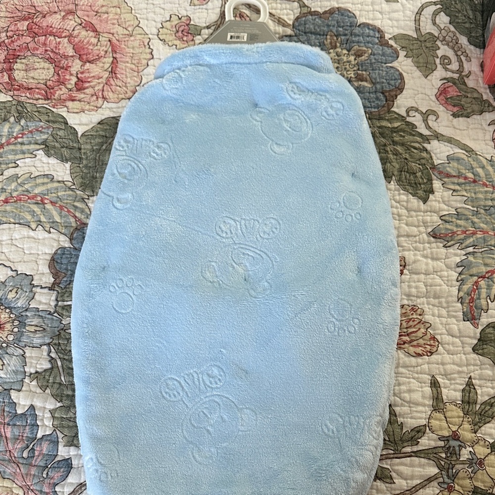Blue Embossed Swaddle - Picture 2 of 2
